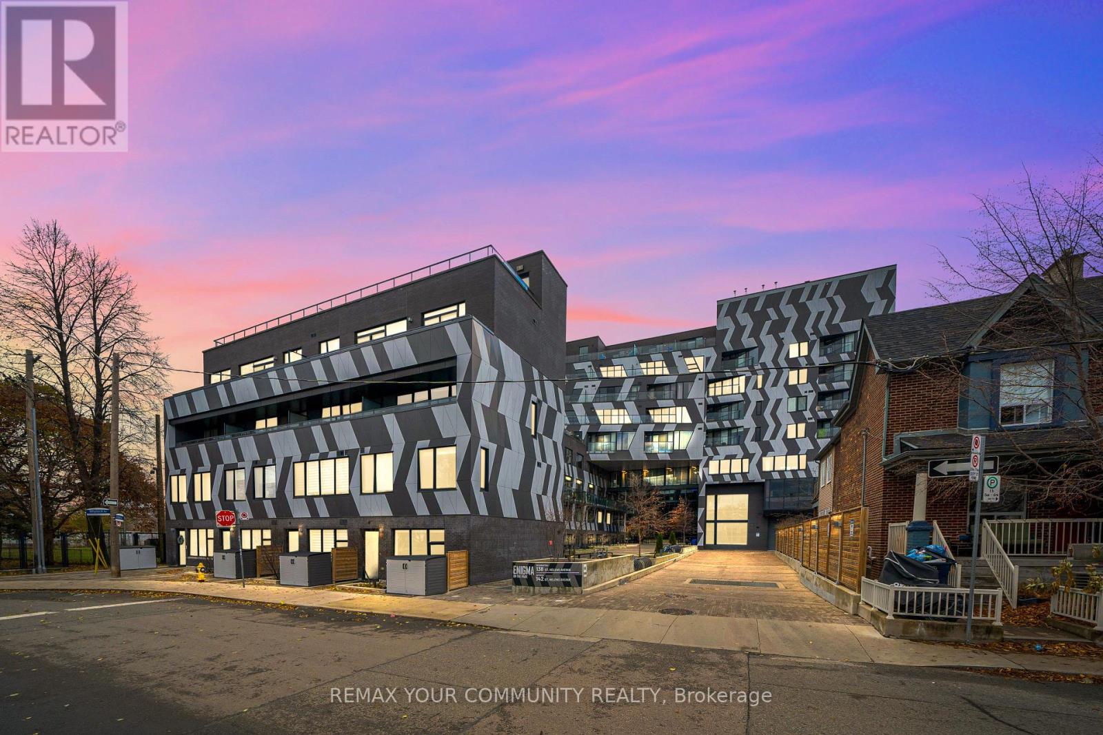 602 - 138 ST.HELENS AVENUE, Toronto, Ontario