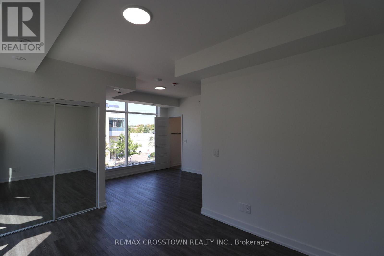 4th - 57-861 Sheppard Avenue W, Toronto, Ontario  M3H 2T5 - Photo 6 - C12861100