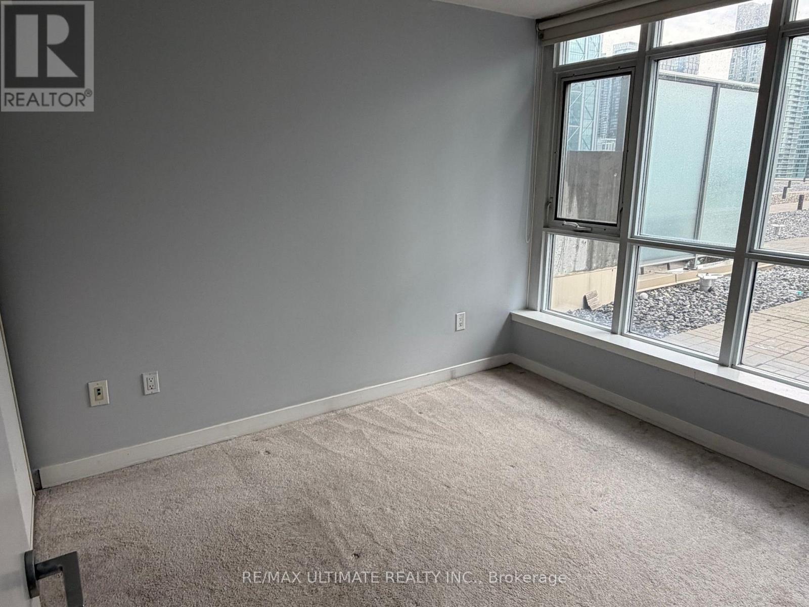 1105 - 15 Iceboat Terrace, Toronto, Ontario  M5V 4A5 - Photo 10 - C12861156