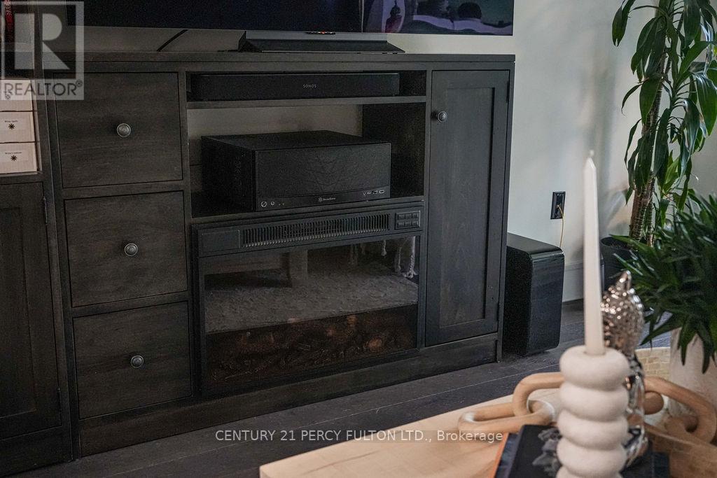 1201 - 725 King Street W, Toronto, Ontario  M5V 2W9 - Photo 19 - C12861188