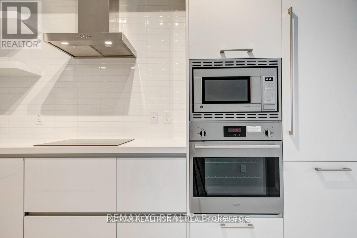 1010 - 2221 Yonge Street, Toronto, Ontario  M4S 2B4 - Photo 10 - C12861242