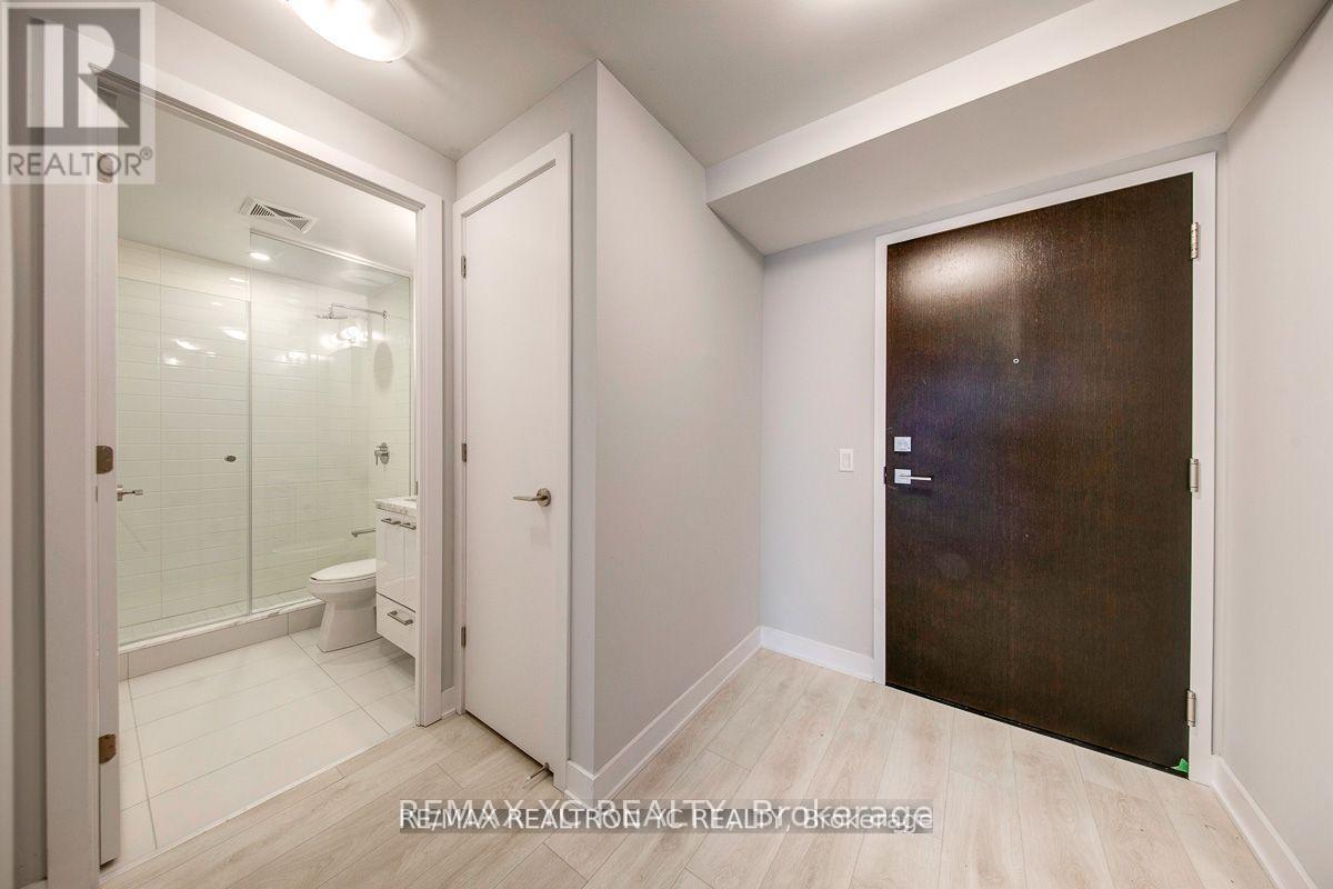 1010 - 2221 Yonge Street, Toronto, Ontario  M4S 2B4 - Photo 3 - C12861242