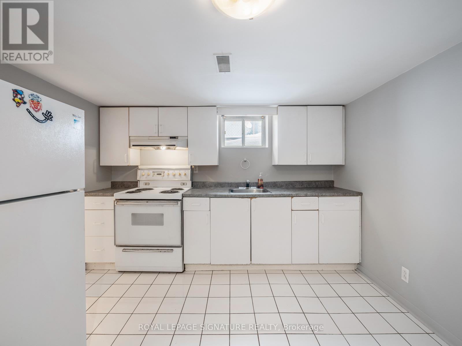 27 King High Avenue, Toronto, Ontario  M3H 3A8 - Photo 30 - C12861250