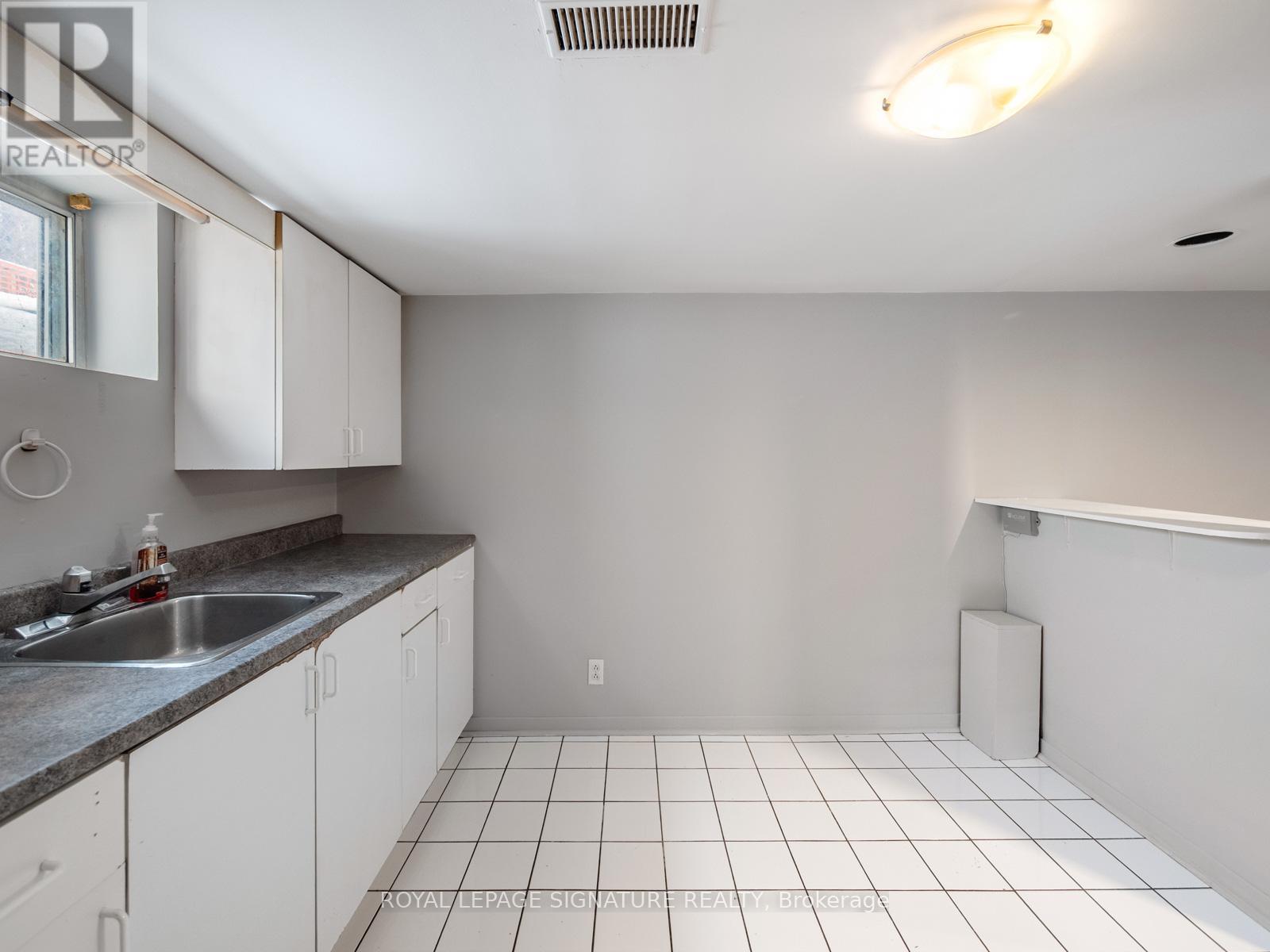 27 King High Avenue, Toronto, Ontario  M3H 3A8 - Photo 31 - C12861250