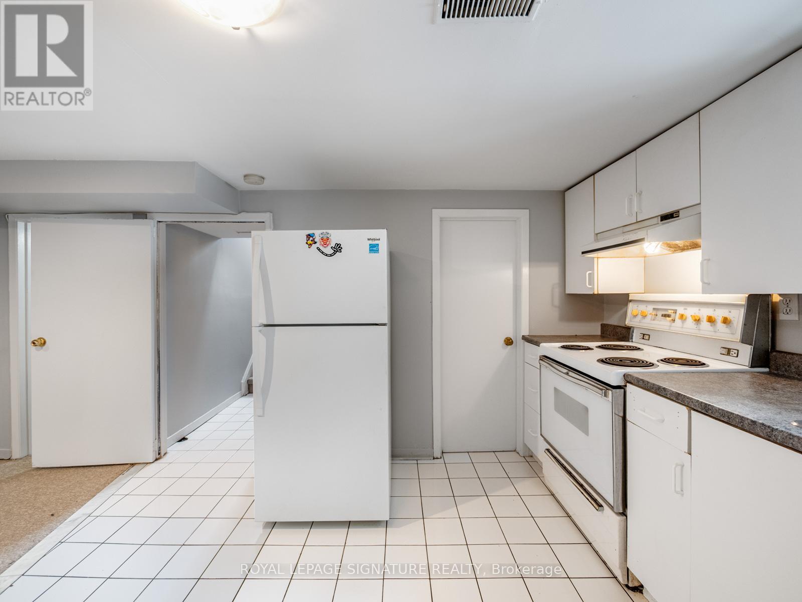 27 King High Avenue, Toronto, Ontario  M3H 3A8 - Photo 33 - C12861250