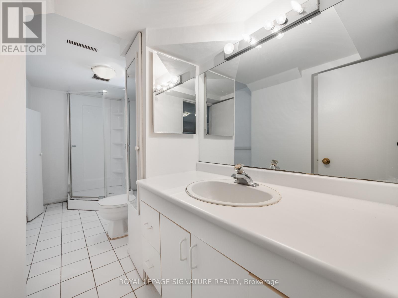 27 King High Avenue, Toronto, Ontario  M3H 3A8 - Photo 37 - C12861250
