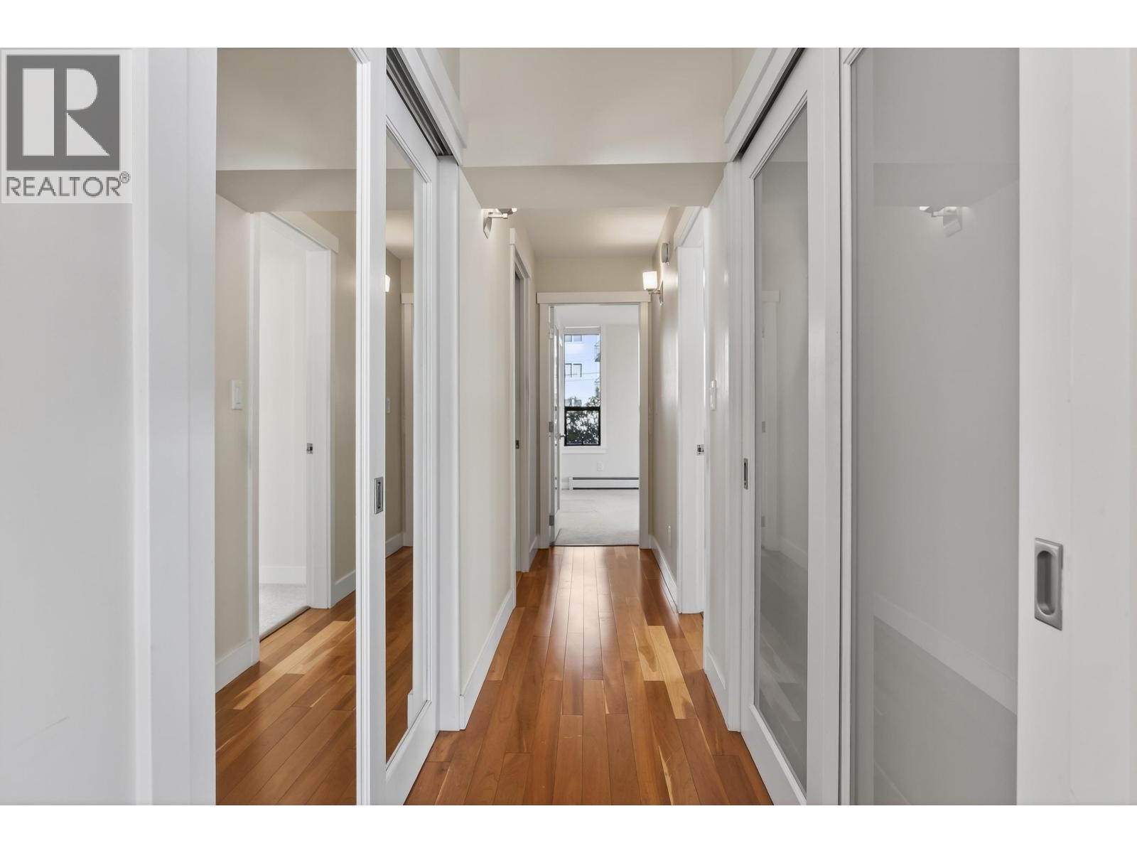 203 2090 Argyle Avenue, West Vancouver, British Columbia V7V 4R4 - Photo 19 - R3096212