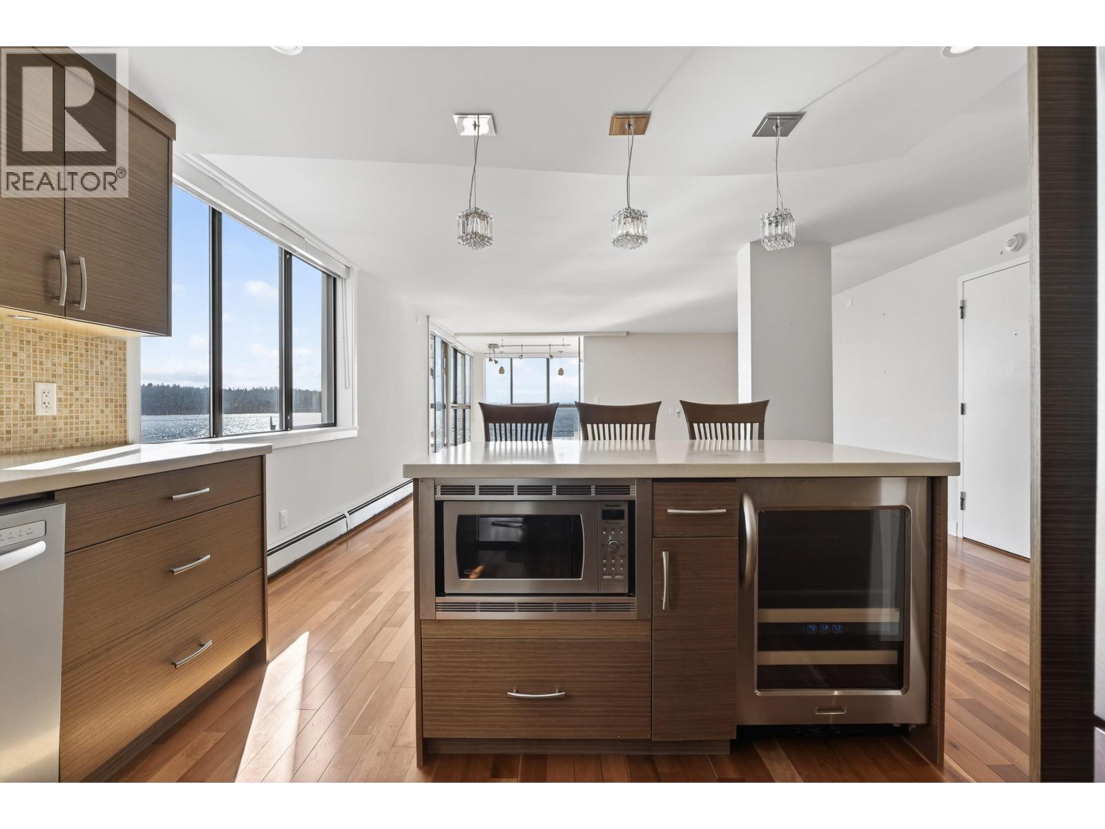 203 2090 Argyle Avenue, West Vancouver, British Columbia V7V 4R4 - Photo 18 - R3096212