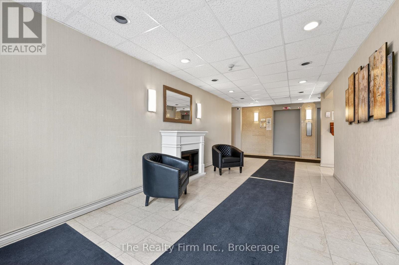 Photo 3 of 29 for 1515 - 45 Pond Mills Road