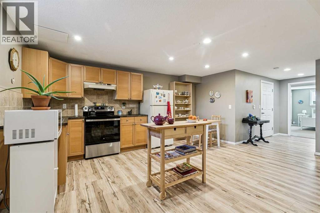 144 Waldron Avenue, Okotoks, Alberta  T1S 1E1 - Photo 27 - A2288213