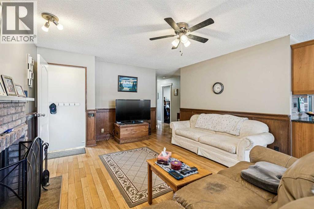 144 Waldron Avenue, Okotoks, Alberta  T1S 1E1 - Photo 15 - A2288213