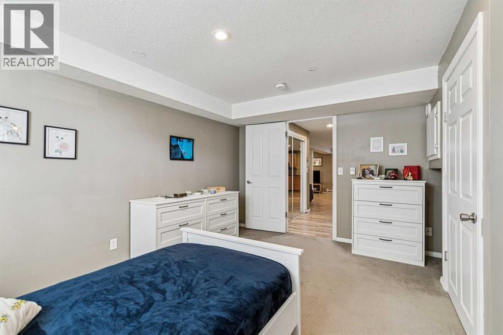 144 Waldron Avenue, Okotoks, Alberta  T1S 1E1 - Photo 33 - A2288213