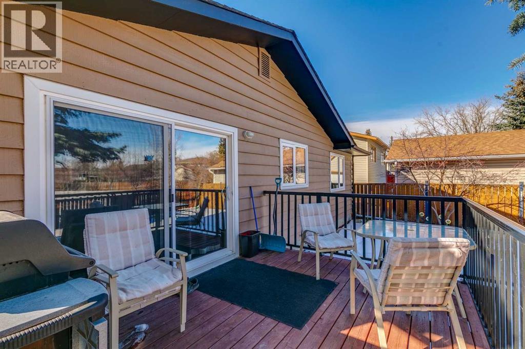 144 Waldron Avenue, Okotoks, Alberta  T1S 1E1 - Photo 46 - A2288213