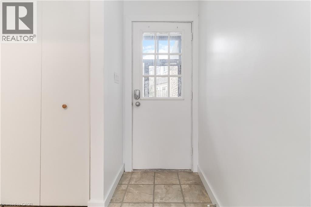 2166 Upper Middle Road Unit# 3, Burlington, Ontario  L7P 2Z8 - Photo 4 - 40810636