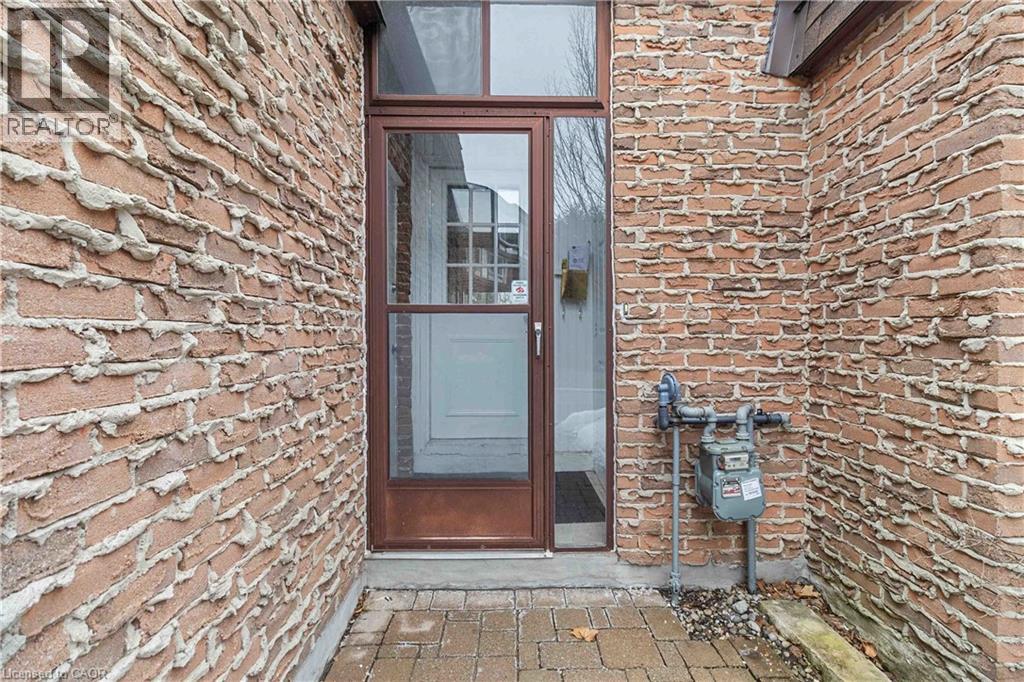 2166 Upper Middle Road Unit# 3, Burlington, Ontario  L7P 2Z8 - Photo 3 - 40810636