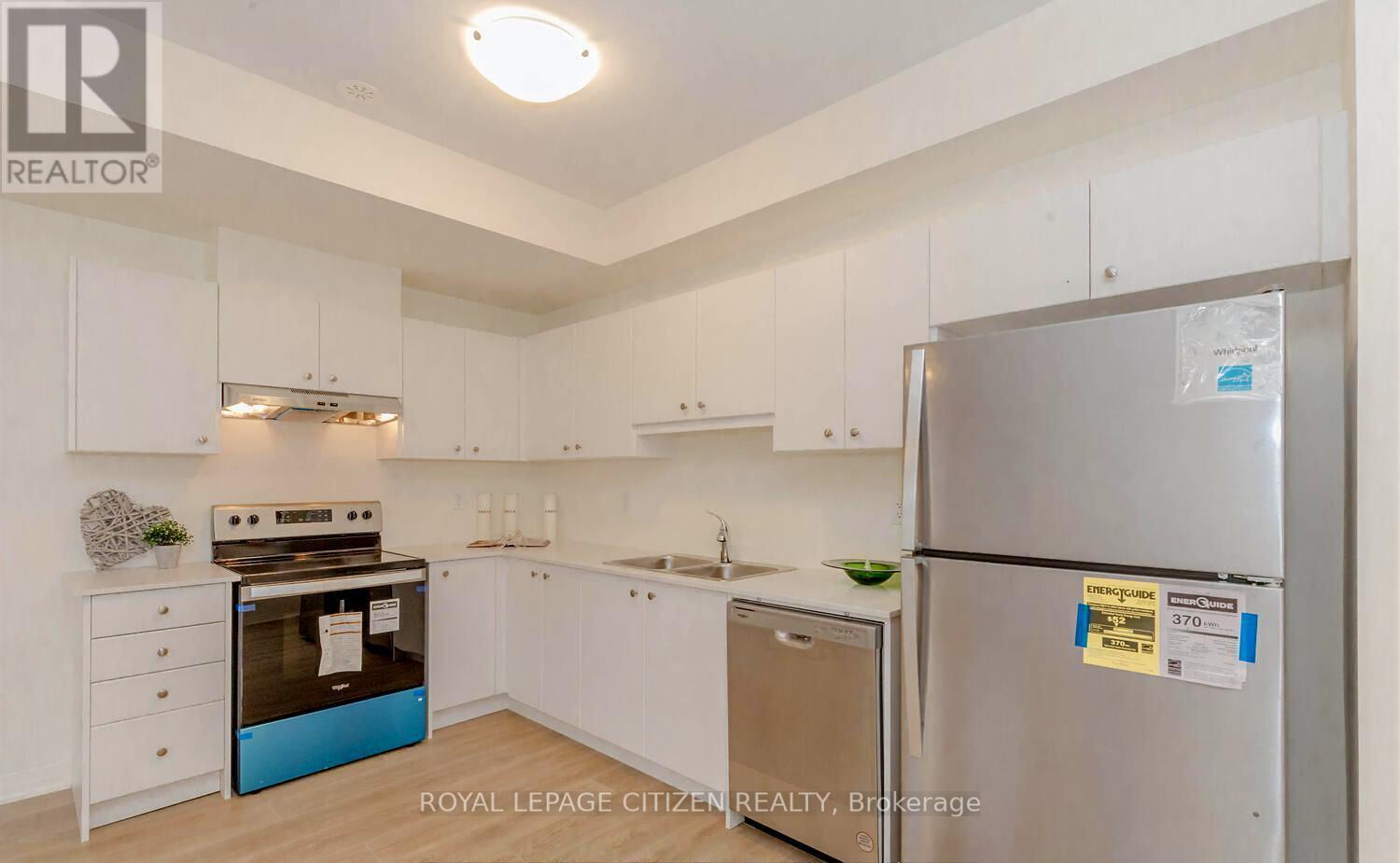 24 Esquire Way, Whitby, Ontario  L1R 0S7 - Photo 8 - E12861056