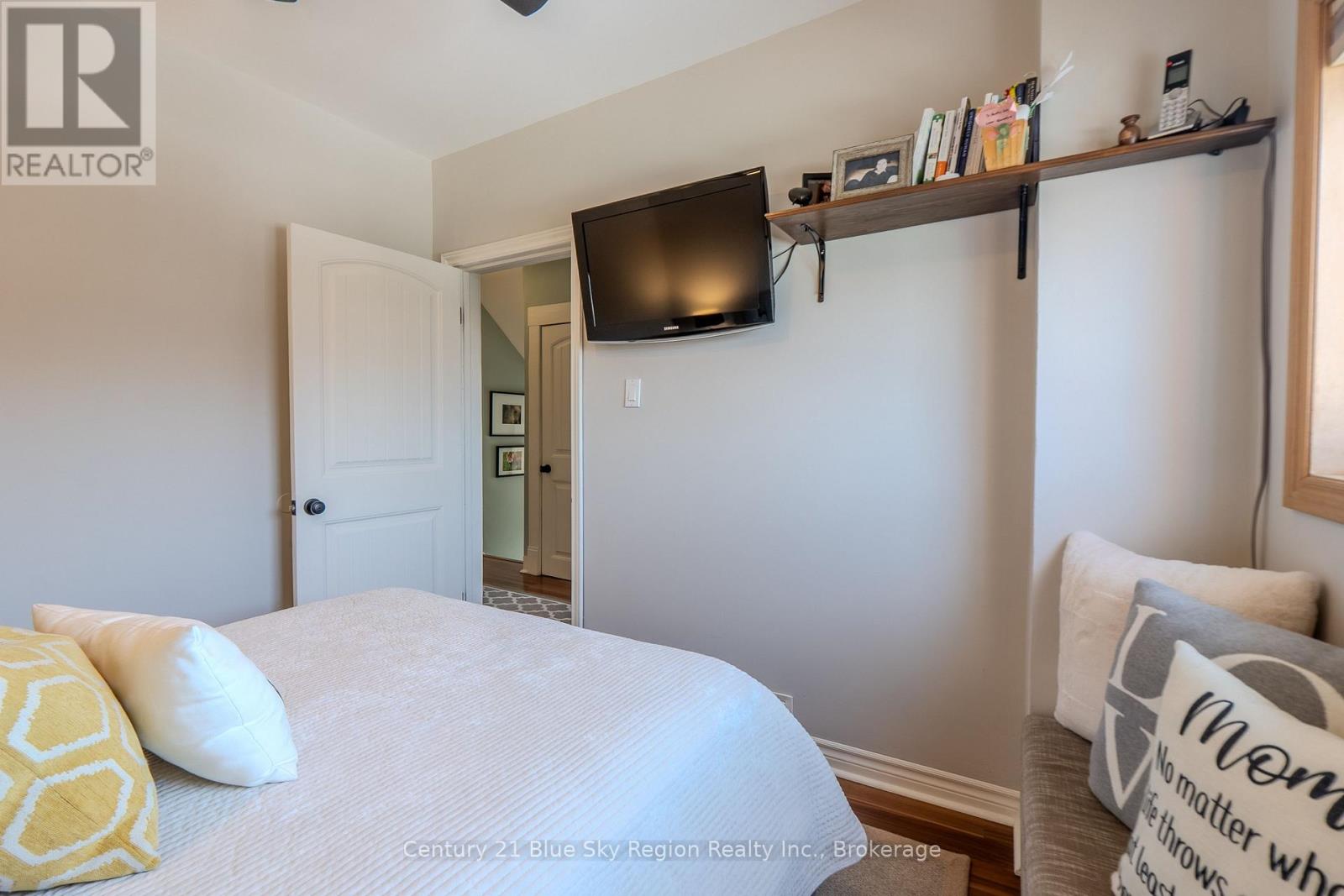 573 Worthington Street E, North Bay (Central), Ontario  P1B 1H7 - Photo 32 - X12861258