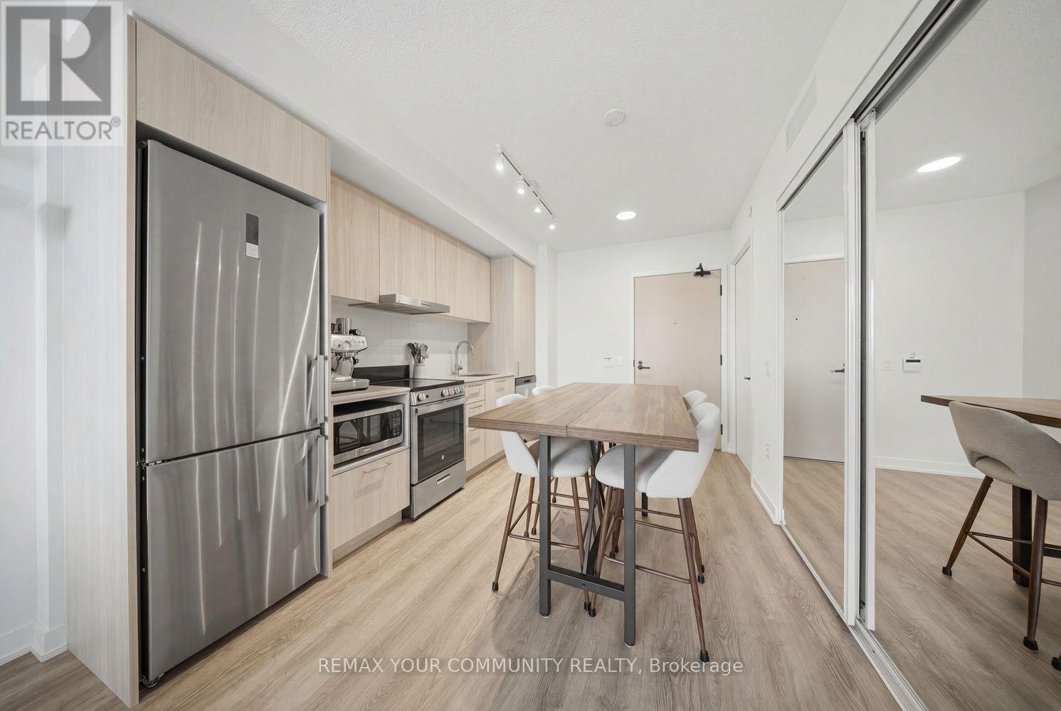 905 - 195 Commerce Street, Vaughan (Vaughan Corporate Centre), Ontario  L4K 0P9 - Photo 5 - N12861042