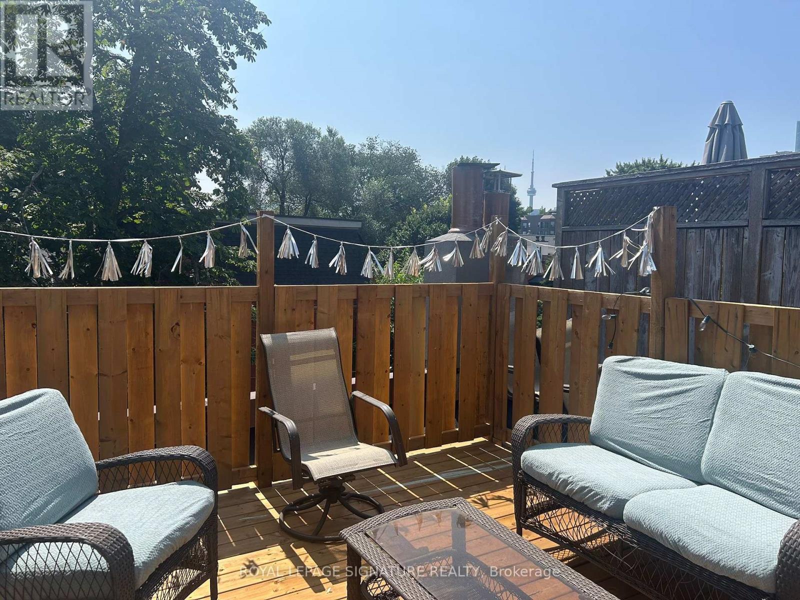 Upper - 263 Wellesley Street E, Toronto, Ontario  M4X 1G8 - Photo 17 - C12861238