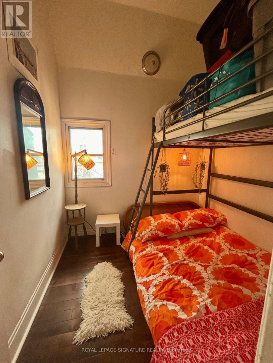 Upper - 263 Wellesley Street E, Toronto, Ontario  M4X 1G8 - Photo 11 - C12861238