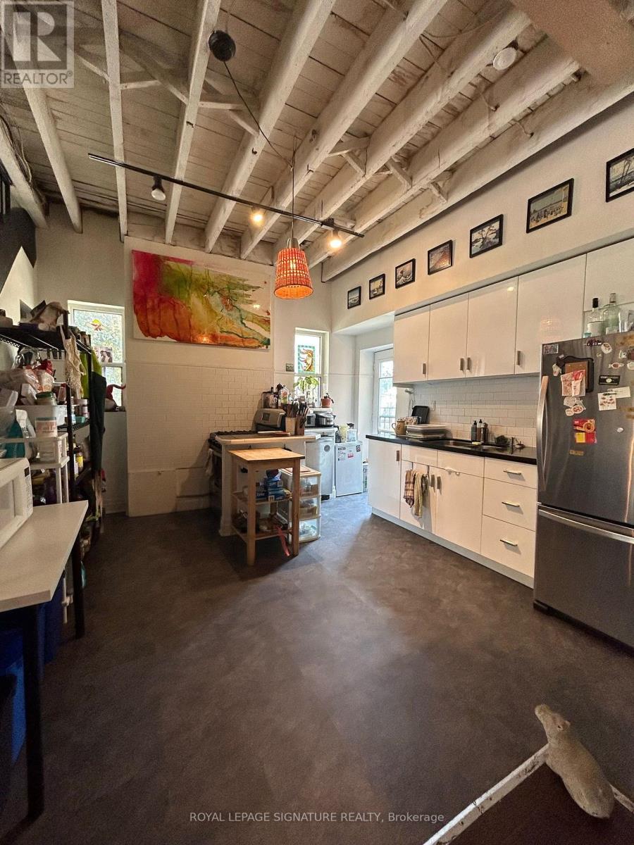 Upper - 263 Wellesley Street E, Toronto, Ontario  M4X 1G8 - Photo 4 - C12861238