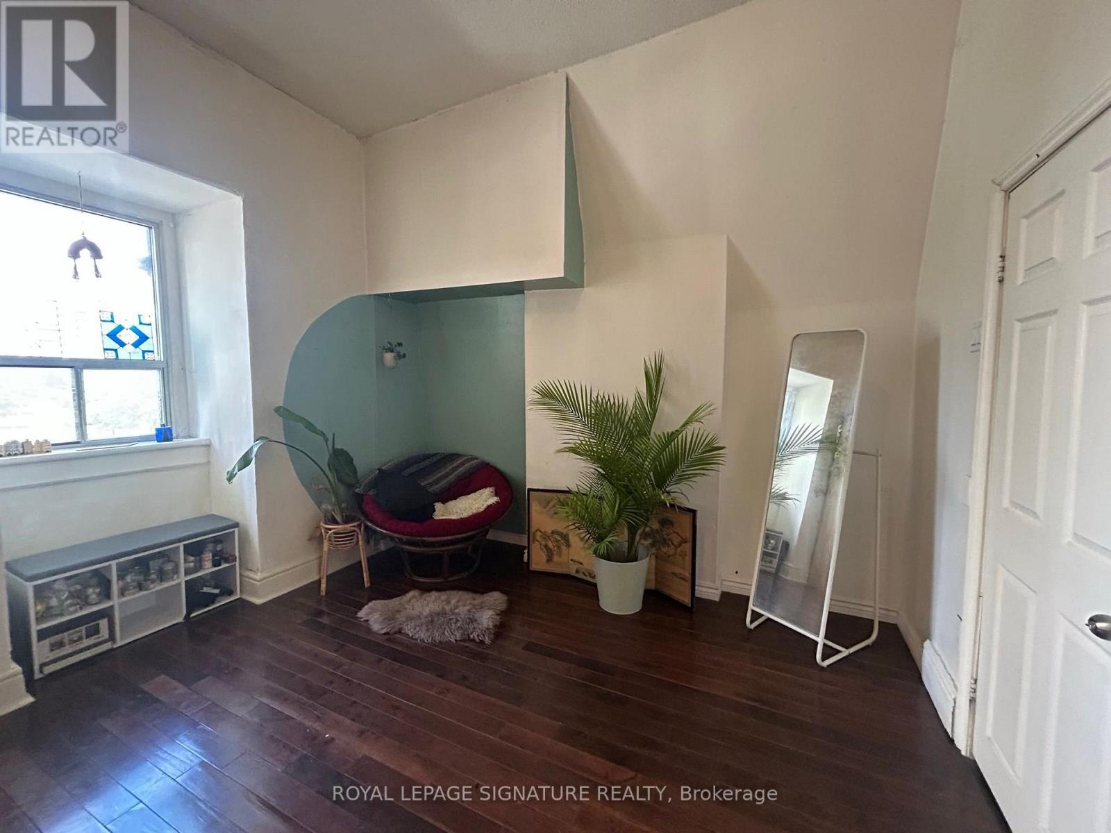 Upper - 263 Wellesley Street E, Toronto, Ontario  M4X 1G8 - Photo 14 - C12861238