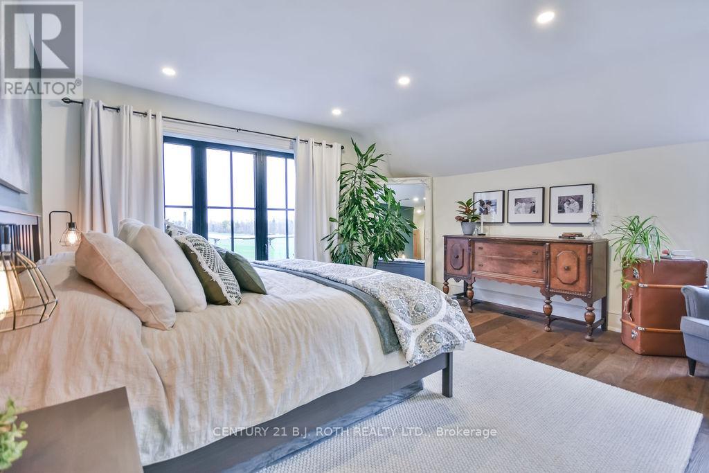 1803 Old Second Road N, Springwater, Ontario  L0L 2K0 - Photo 24 - S12860970