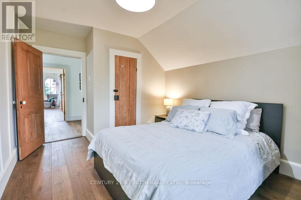 1803 Old Second Road N, Springwater, Ontario  L0L 2K0 - Photo 35 - S12860970