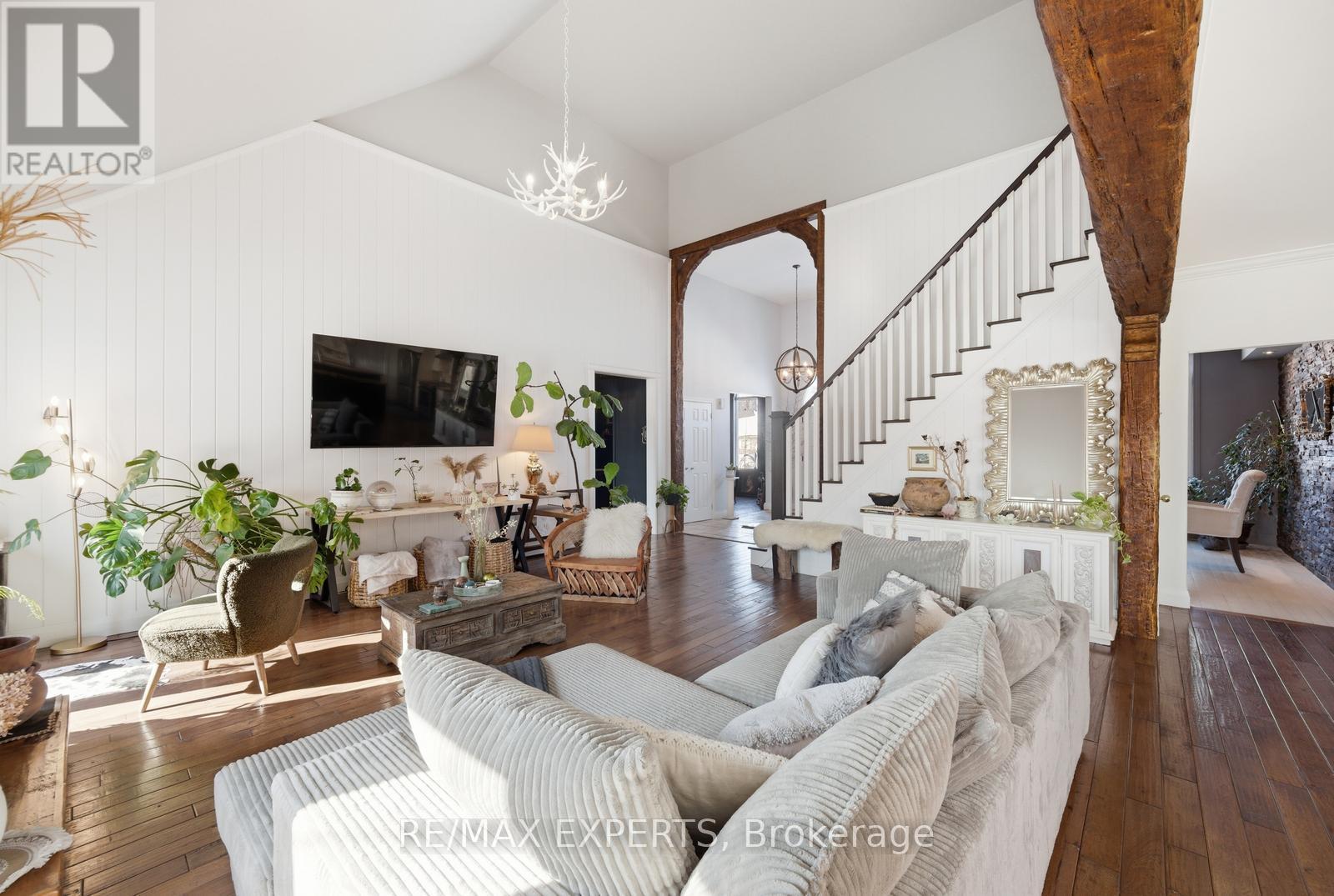 11 Basswood Circle, Oro-Medonte, Ontario  L0L 2L0 - Photo 12 - S12861176