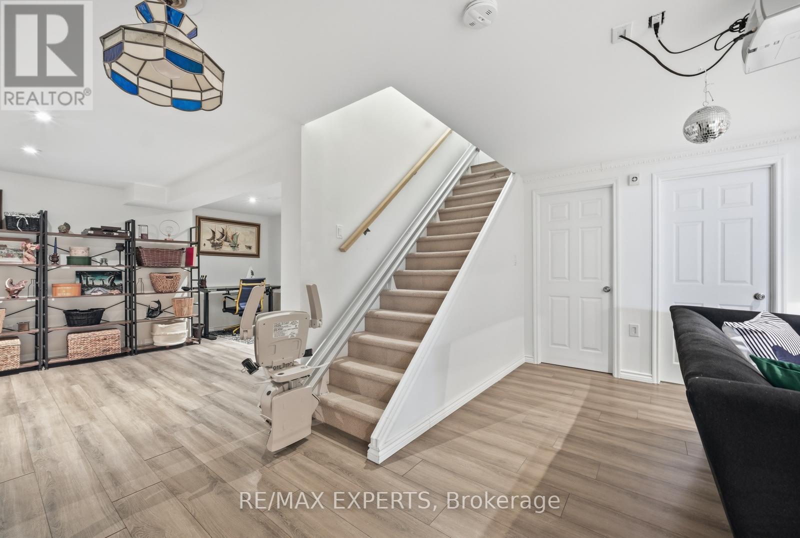 11 Basswood Circle, Oro-Medonte, Ontario  L0L 2L0 - Photo 35 - S12861176