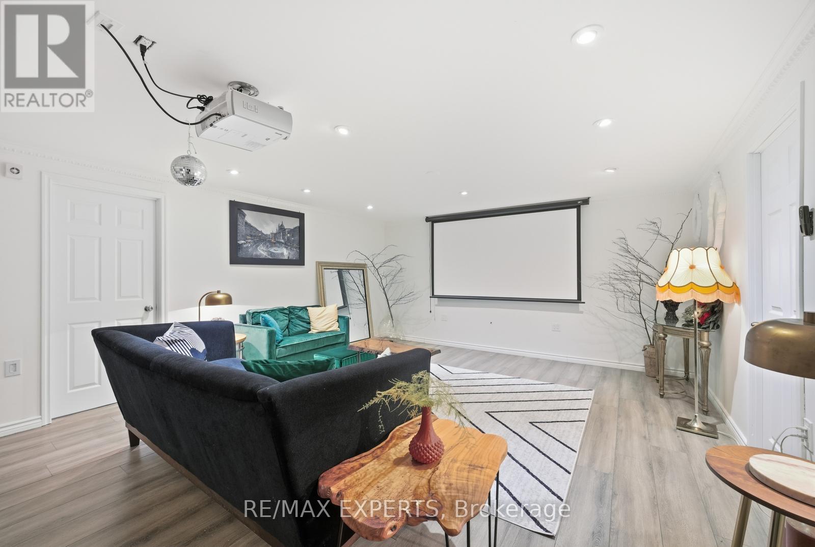 11 Basswood Circle, Oro-Medonte, Ontario  L0L 2L0 - Photo 38 - S12861176