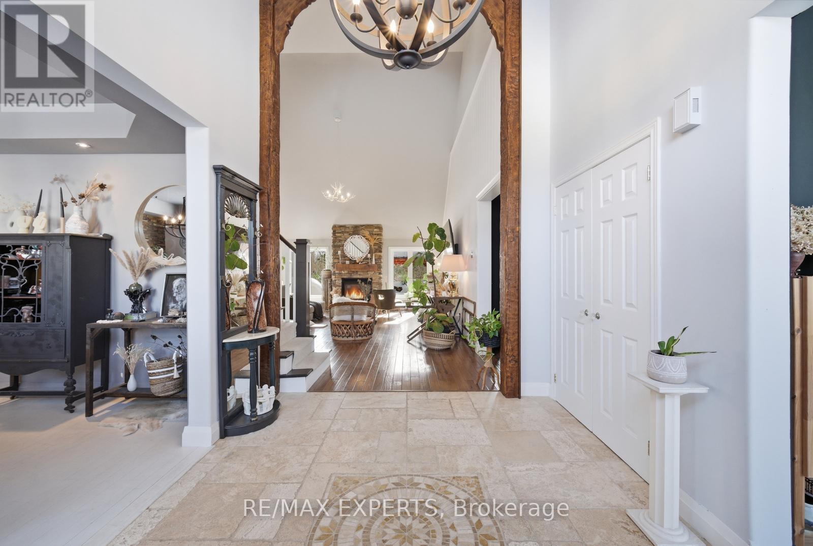 11 Basswood Circle, Oro-Medonte, Ontario  L0L 2L0 - Photo 6 - S12861176