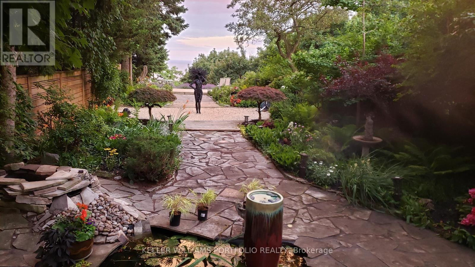 3 DAULT ROAD, Toronto, Ontario