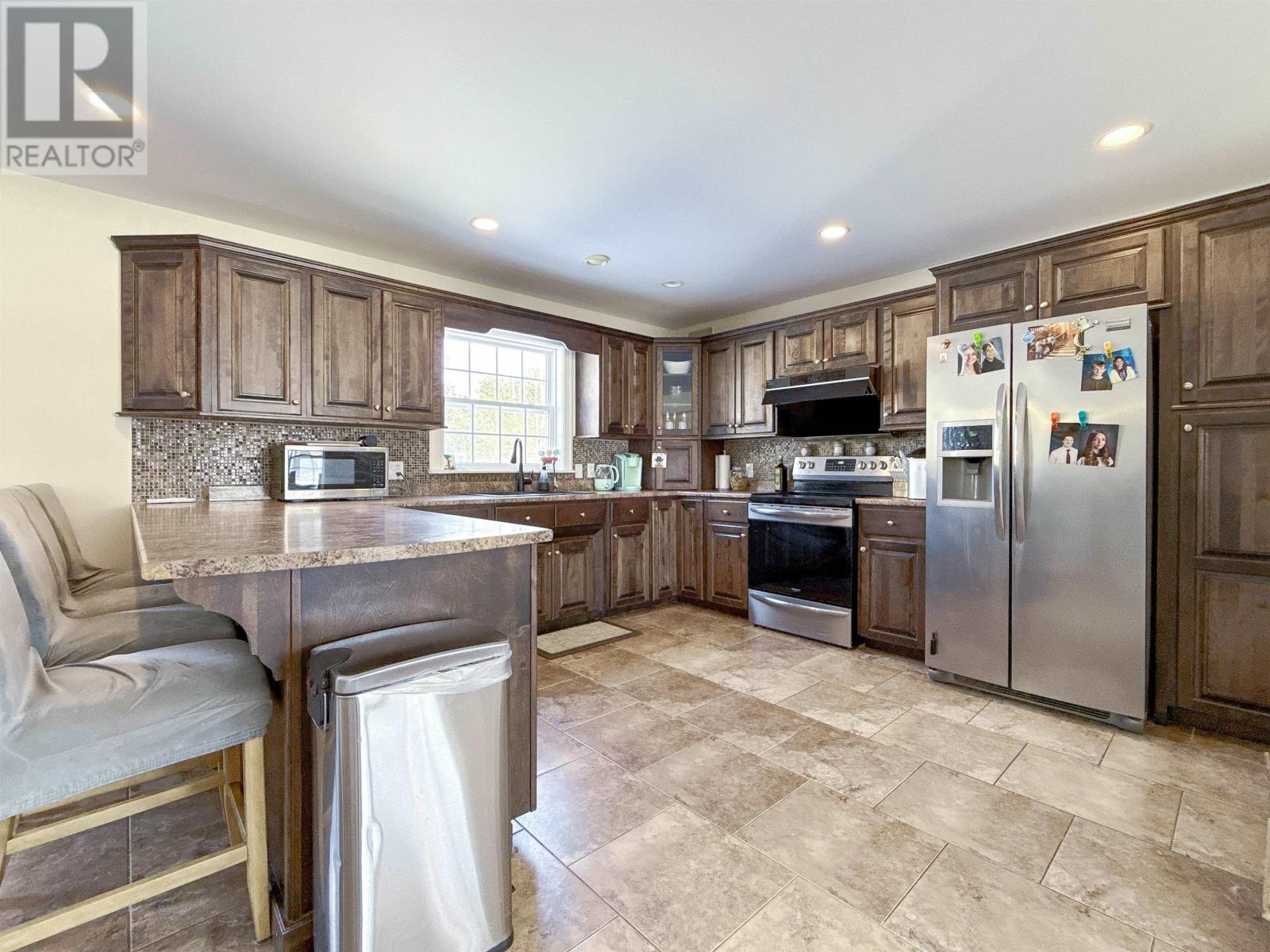 58 St. George Crescent, Stratford, Prince Edward Island  C1B 3X2 - Photo 9 - 202604137