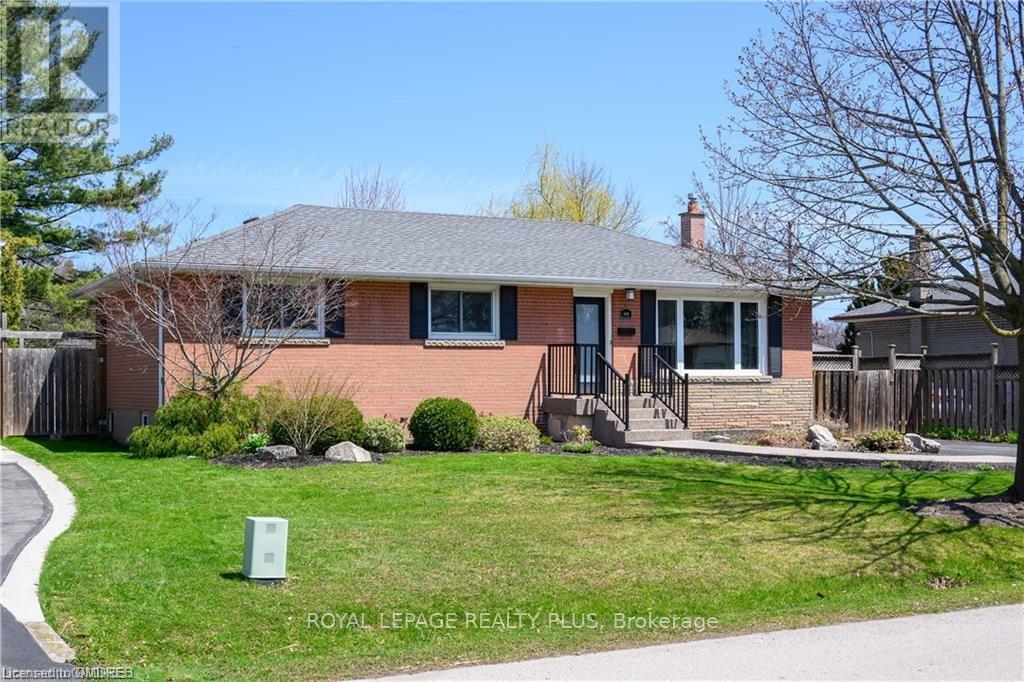 249 SNOWDEN ROAD, Oakville, Ontario