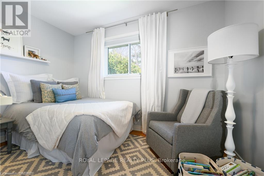 249 Snowden Road, Oakville, Ontario  L6L 3X6 - Photo 17 - W12861040