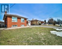 34 BELLEGLADE LOWER COURT, Toronto, Ontario