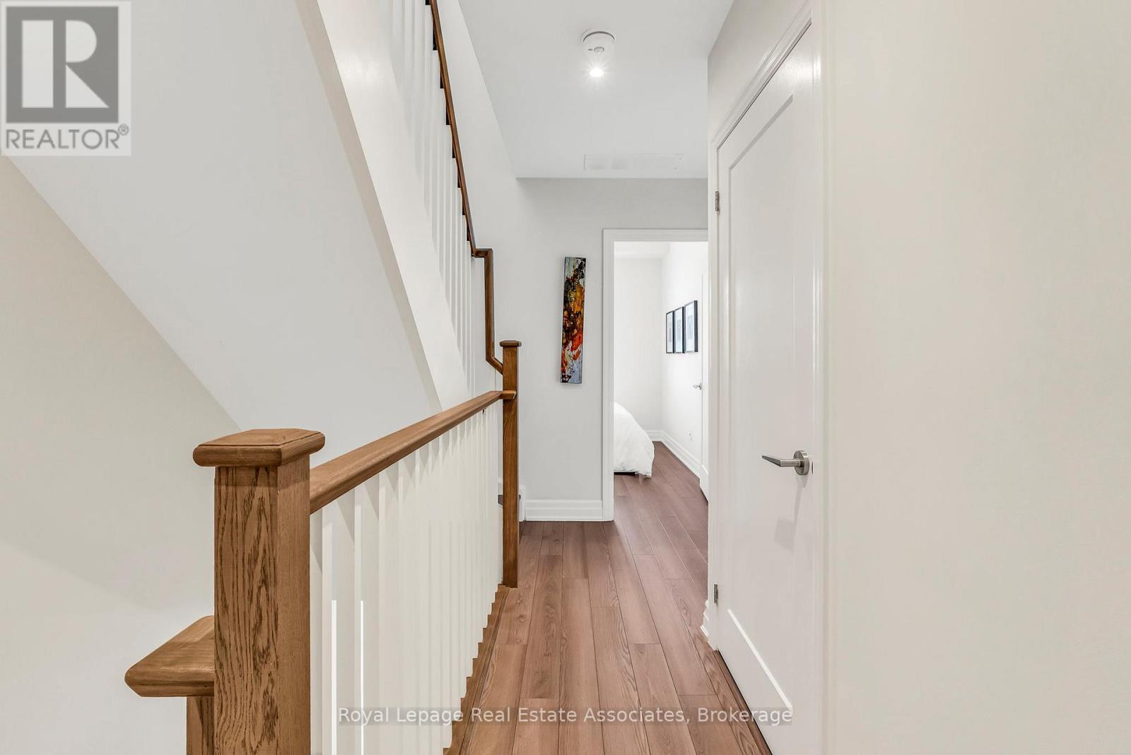 203 - 652 Cricklewood Drive, Mississauga, Ontario  L5E 0A5 - Photo 18 - W12861068