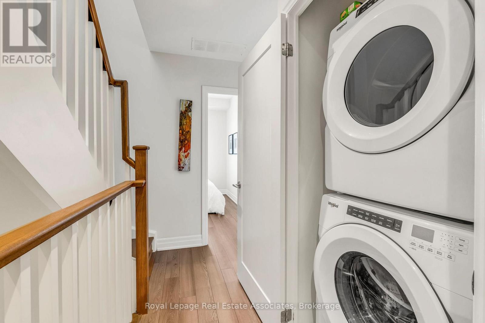 203 - 652 Cricklewood Drive, Mississauga, Ontario  L5E 0A5 - Photo 20 - W12861068