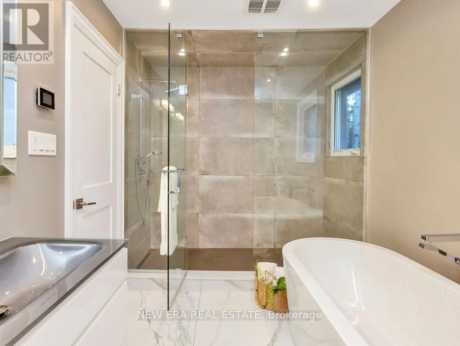 2068 Mississauga Road, Mississauga, Ontario  L5H 2K6 - Photo 24 - W12861094