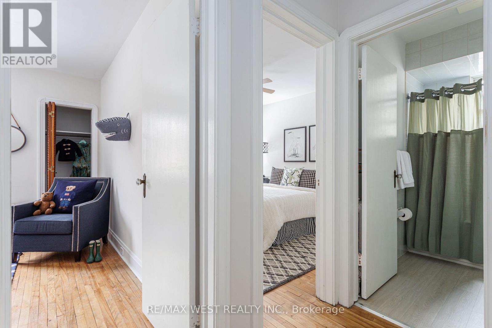 3 Glenroy Avenue, Toronto, Ontario  M8Y 2L9 - Photo 15 - W12861132