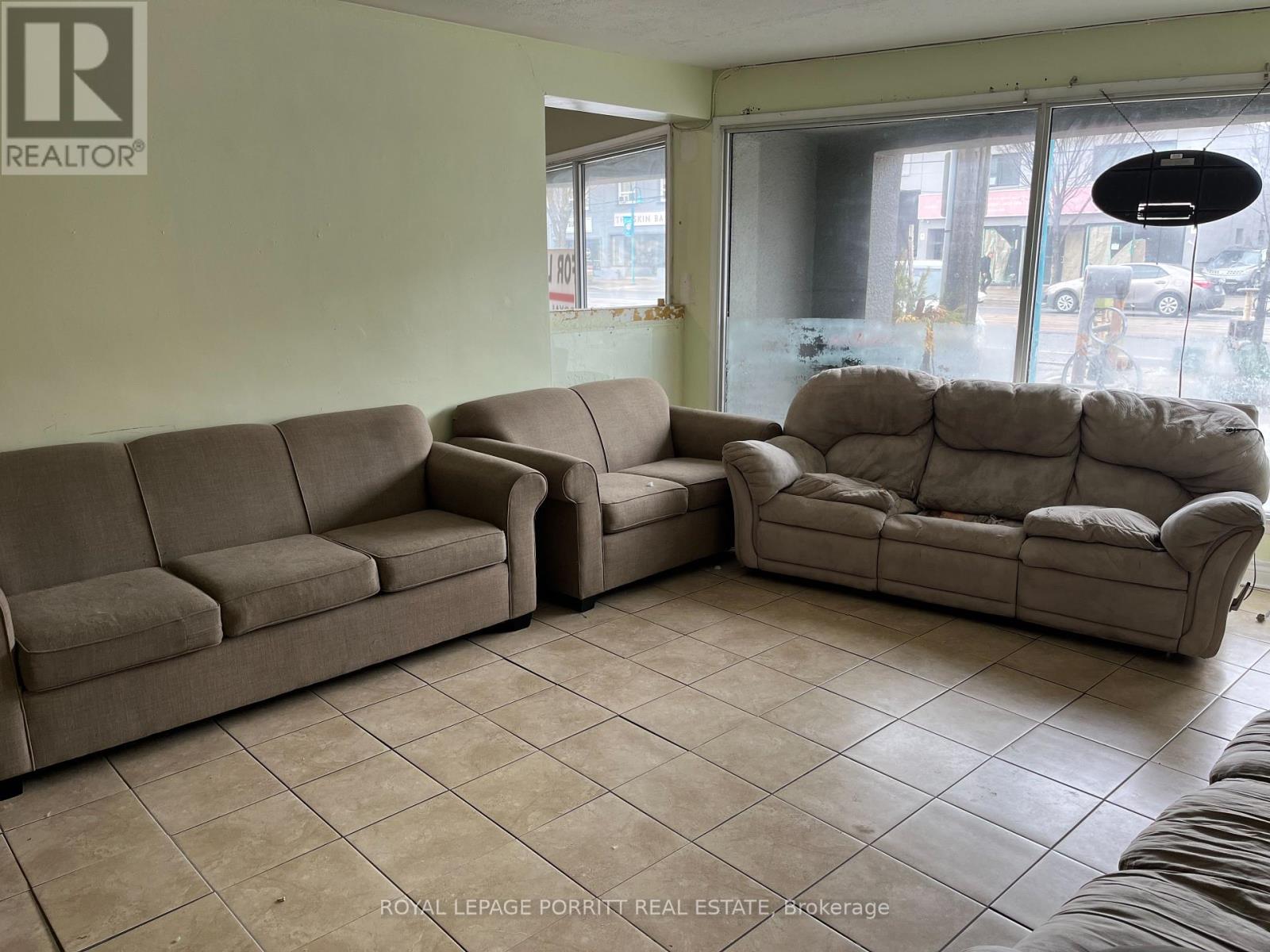 3367 Lake Shore Boulevard W, Toronto, Ontario  M8W 1N1 - Photo 3 - W12861186