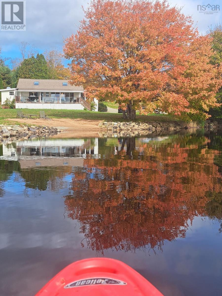 267 Victor Lake Estates Road, Church Point, Nova Scotia  B0W 1M0 - Photo 2 - 202603978