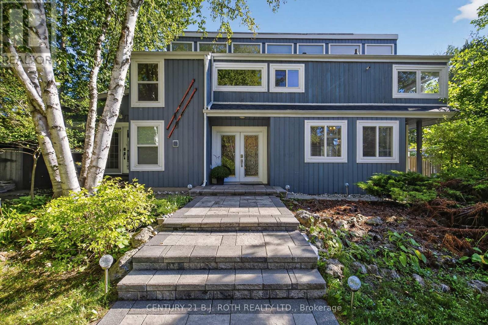 209846 26 Highway, Blue Mountains, Ontario  L9Y 0L1 - Photo 8 - X12452614