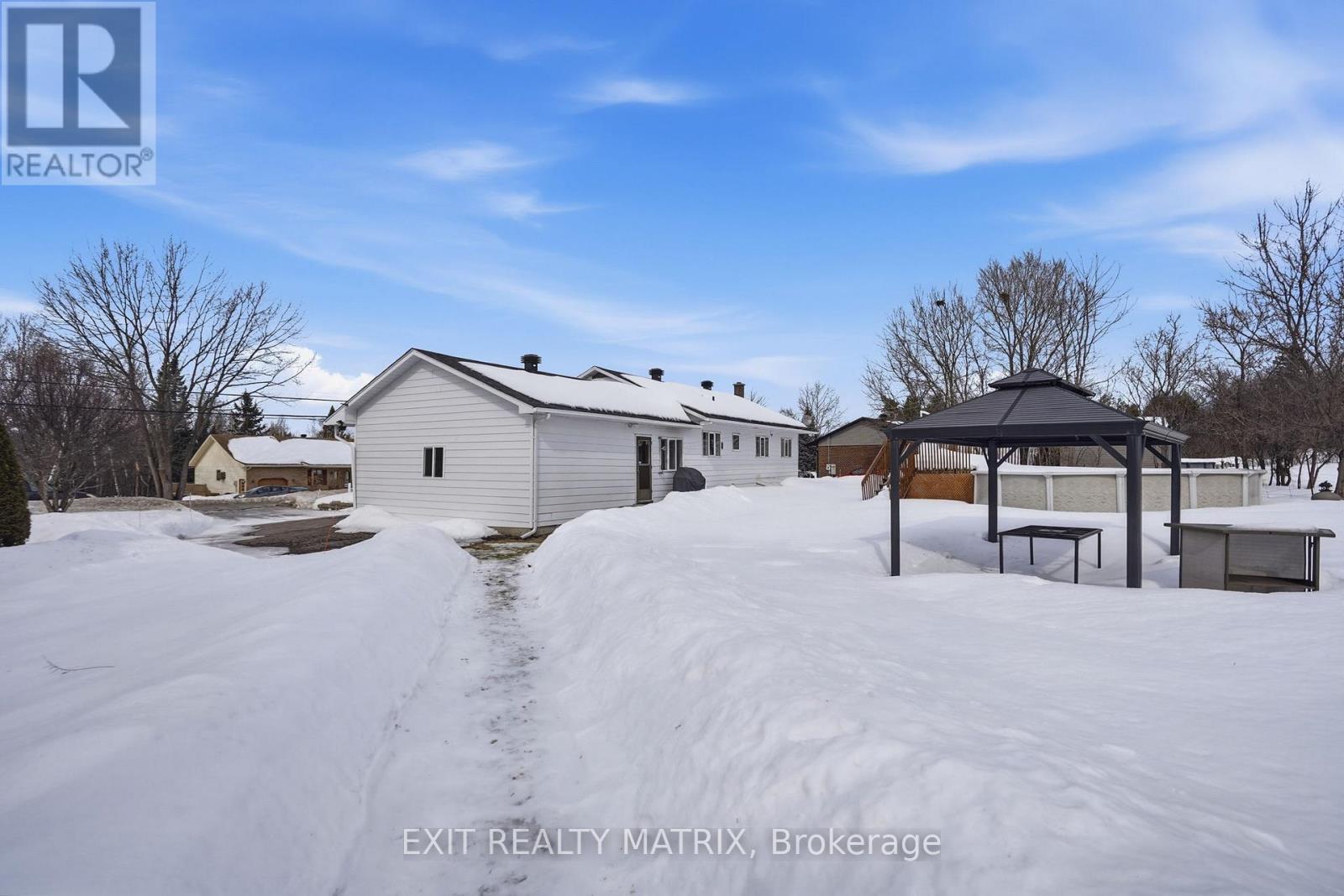 635 Front Road W, Champlain, Ontario  K0B 1K0 - Photo 30 - X12849820