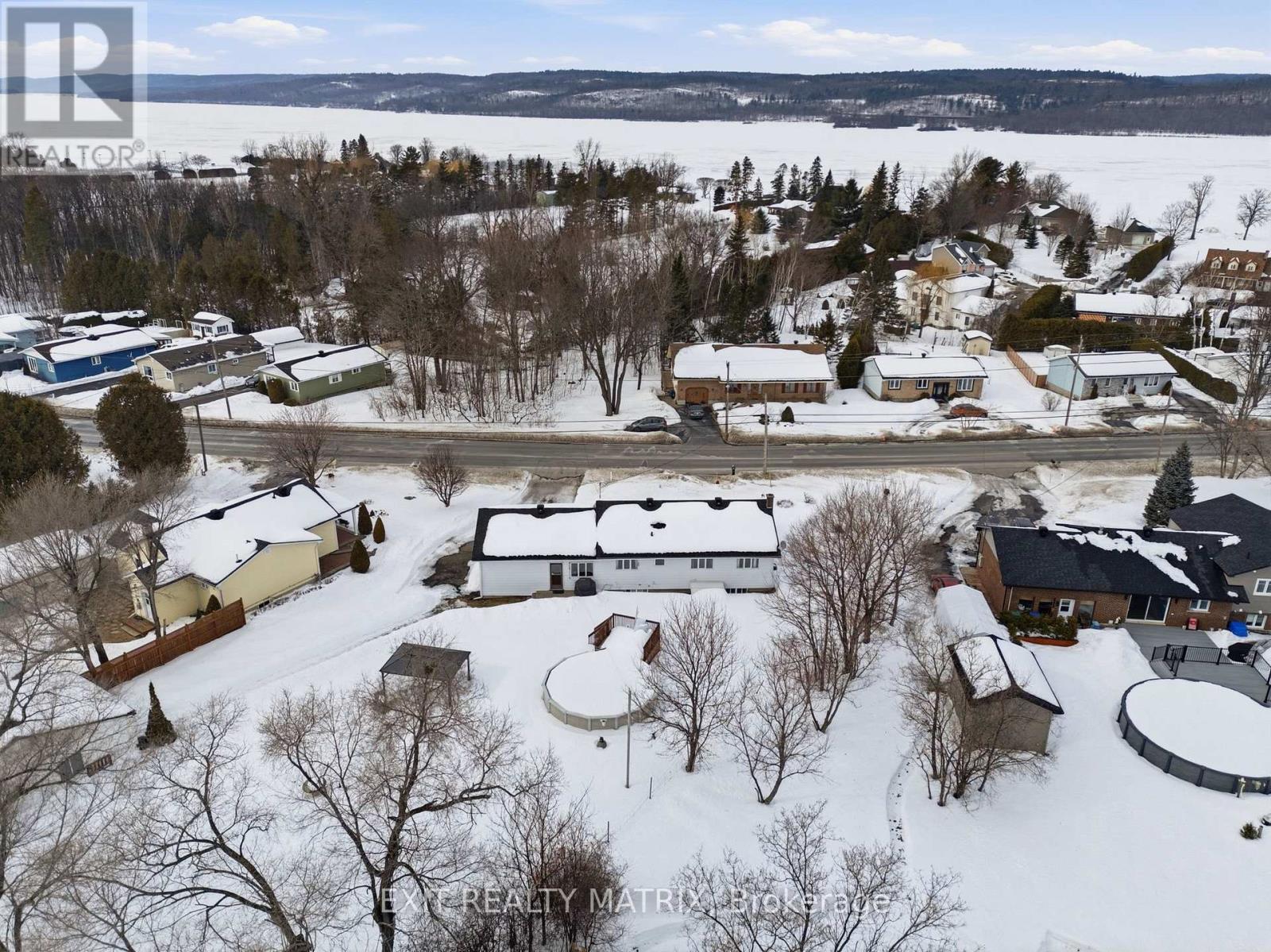 635 Front Road W, Champlain, Ontario  K0B 1K0 - Photo 39 - X12849820