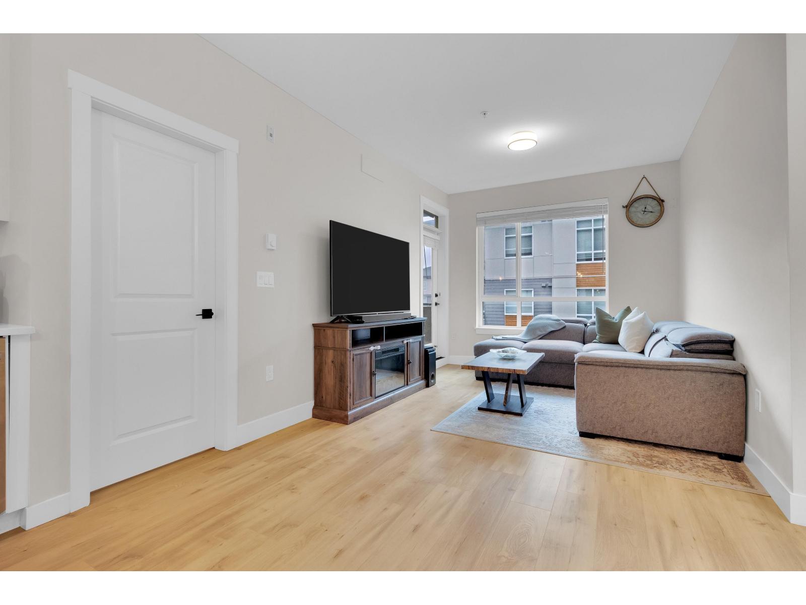 320 7506 199a Street, Langley, British Columbia  V2Y 3K9 - Photo 3 - R3095152