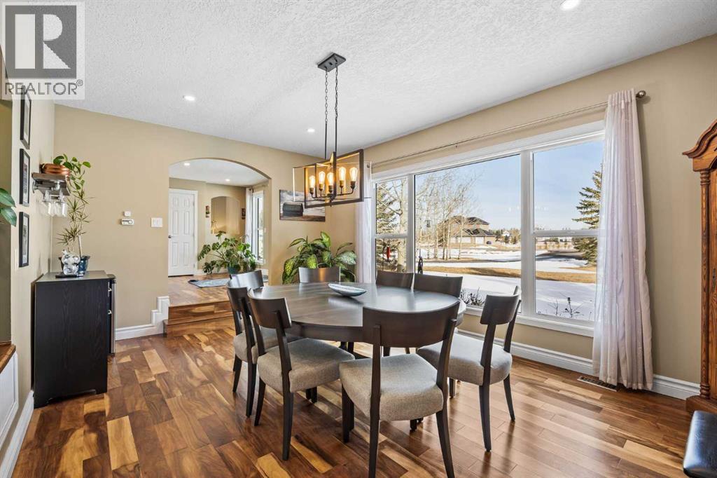 28 Crocus Ridge Point, Rural Rocky View County, Alberta  T3Z 1G4 - Photo 7 - A2290437