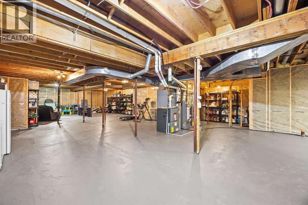 28 Crocus Ridge Point, Rural Rocky View County, Alberta  T3Z 1G4 - Photo 33 - A2290437