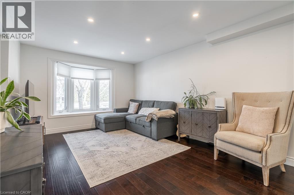 5042 Brady Avenue, Burlington, Ontario  L7L 3X6 - Photo 3 - 40807977